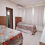 Casa Com 5 Quartos E Area Gourmet Em Condominio