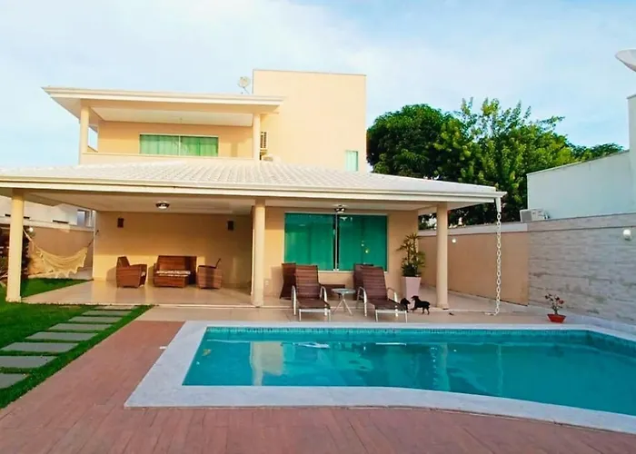 Casa Com 5 Quartos E Area Gourmet Em Condominio